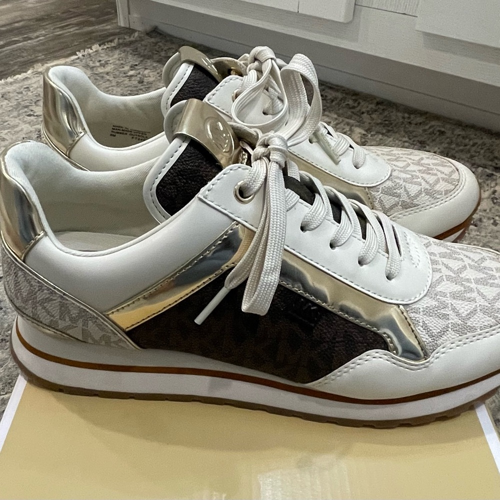 Michael Kors Maddy Trainer in Vanilla and Brown